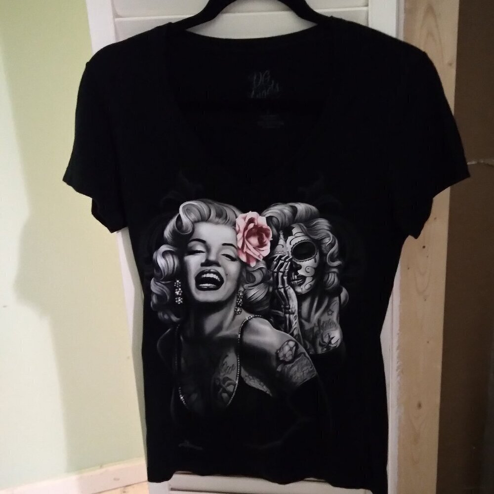 Marilyn Monroe Dia de los Muertos  T Shirt Sz S